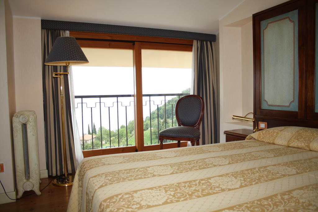 Bed and Breakfast Il Camino Tignale Zimmer foto